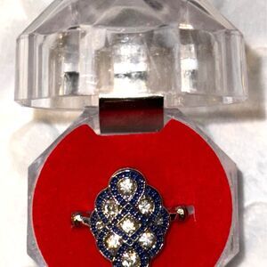 New Size 8 Vintage style ring